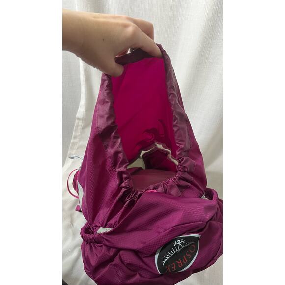 Osprey Tempest 16 Hiking Backpack Magenta with Grey Accents - Picture 5 of 8